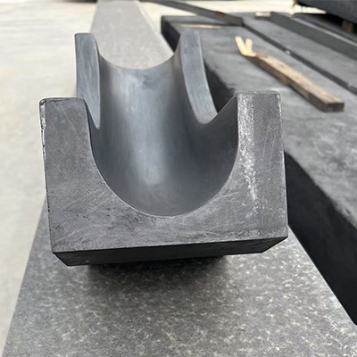 Graphite Flow Chute for IS Machine